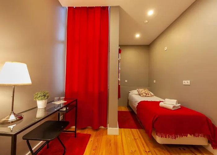 Hostel The Bridge Lisbon