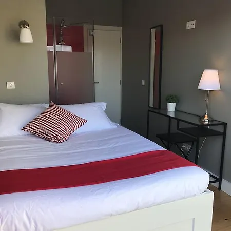 The Bridge Hostel Lisboa