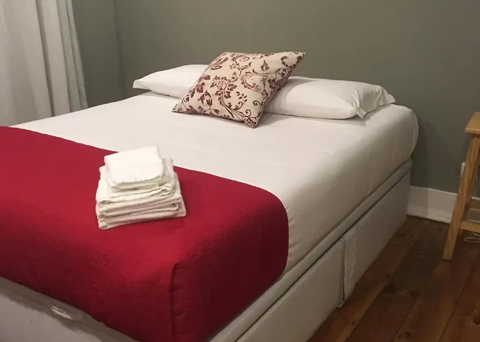 Vandrarhem The Bridge *