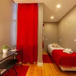 Hostel The Bridge Lisboa