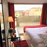 The Bridge Hostel Lisboa